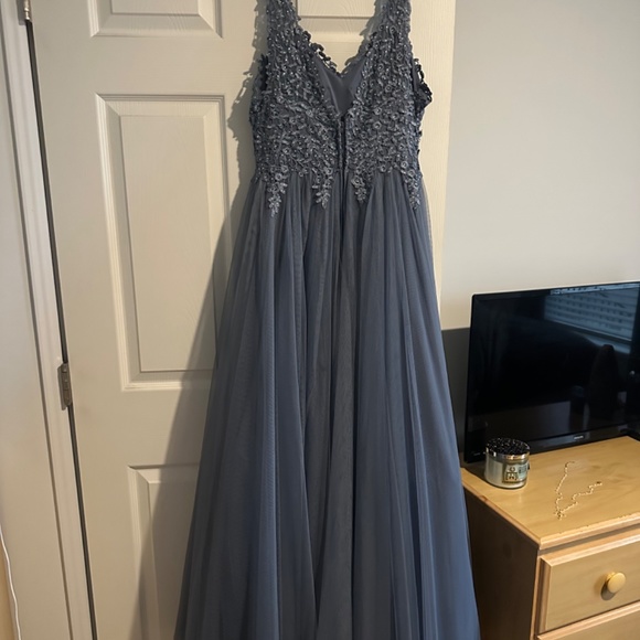 Prom dress - Picture 6 of 7